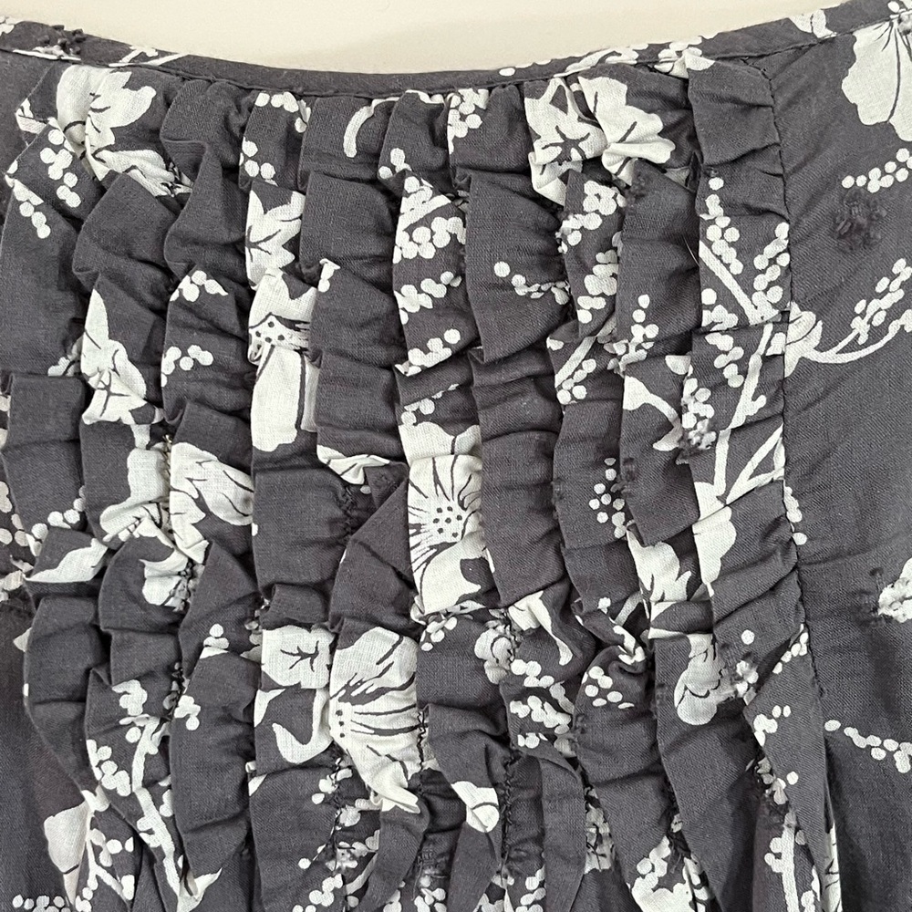 GAP Gray White Floral Pleated Ruffle Trim Shift Dress Spaghetti Strap Hawaiian 4 - Picture 5 of 13